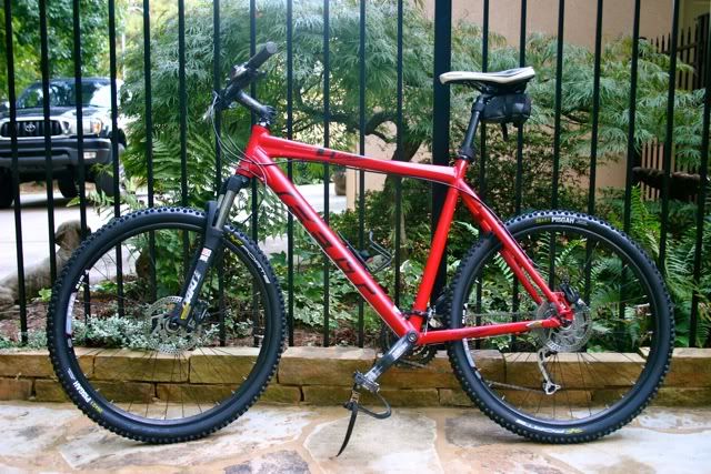 felt q720 mountain bike