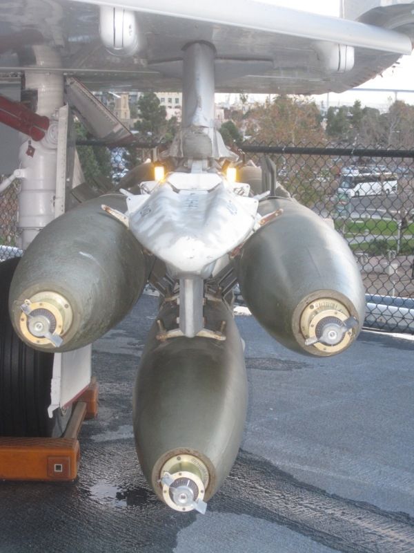 111218-063F-4outbdweaponpylon-front.jpg