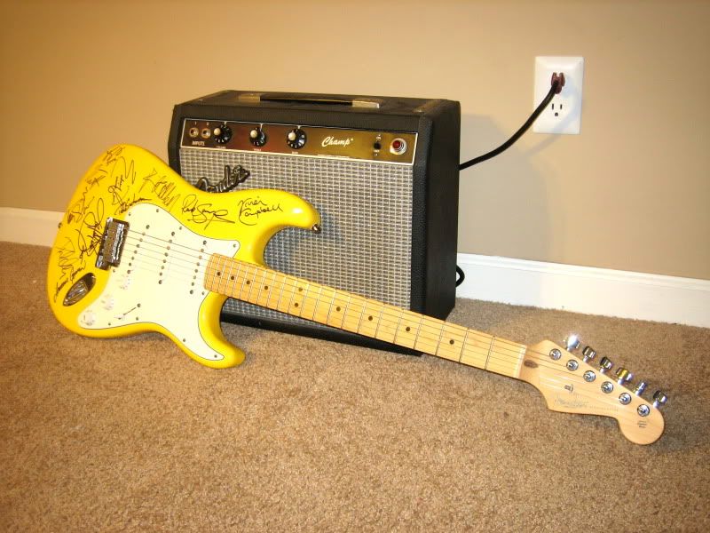 Graffiti Yellow Stratocaster