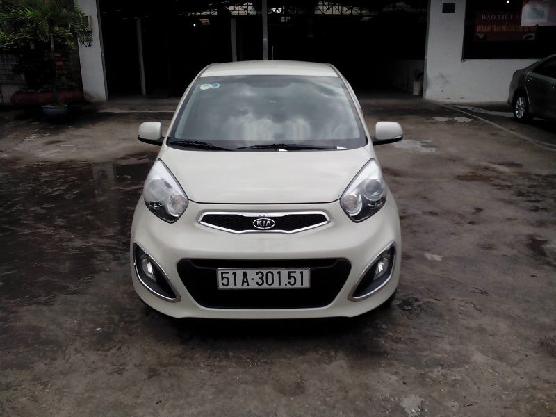 Kia Morning (cũ, xe nhập, 2011, màu be)