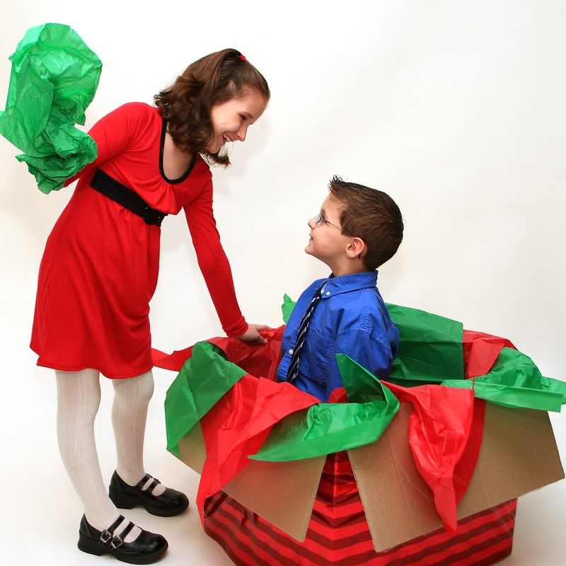 http://i42.photobucket.com/albums/e310/CaspersCreations/Card3square.jpg
