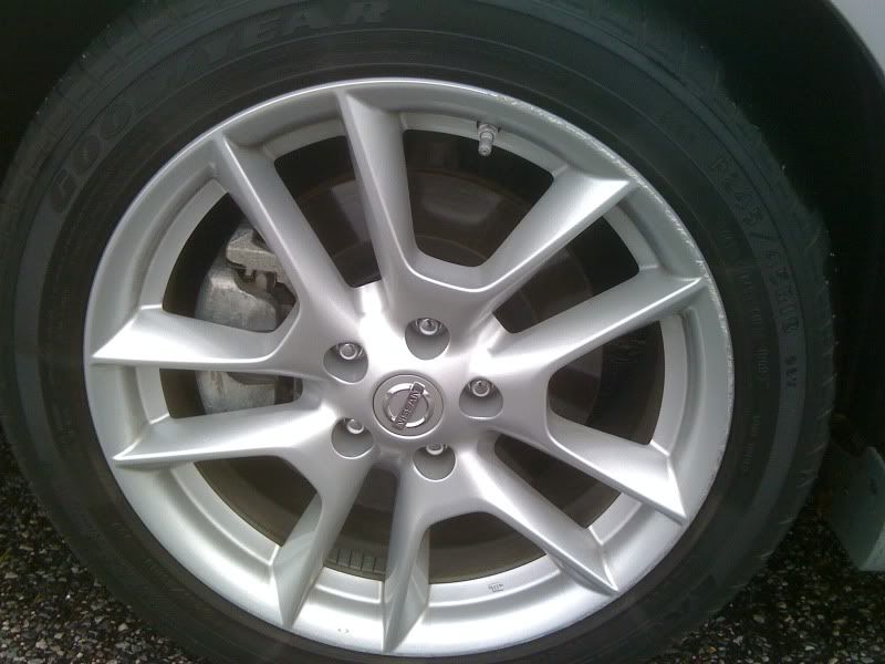 2009 Nissan maxima rims and tires #3
