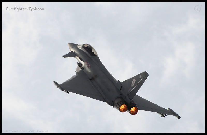 IMAGE: http://i42.photobucket.com/albums/e316/GeeJayW/Planes/IMG_7316SmallTyphoon.jpg