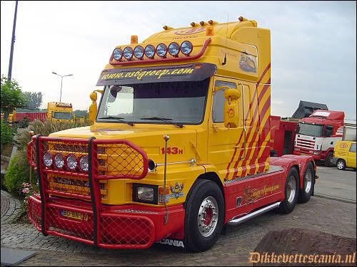 scaniaT143450hksemi.jpg
