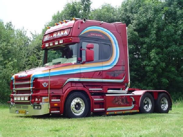 scaniaV8breiflabb.jpg