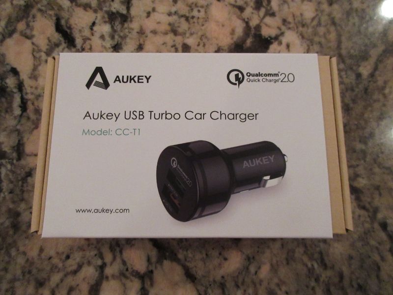 aukey_qc20-01_zps5y2sxlba.jpg