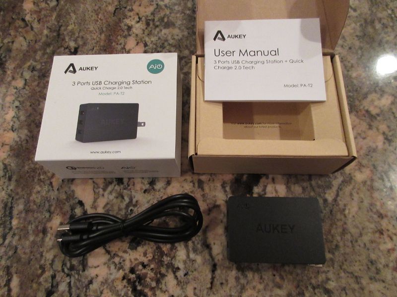 aukey_qc20-09_zpsc2b8up3u.jpg