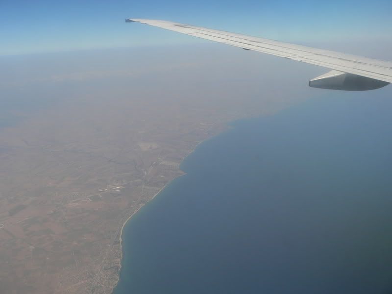 http://i42.photobucket.com/albums/e329/bonbonturc/airlines/101_0922.jpg