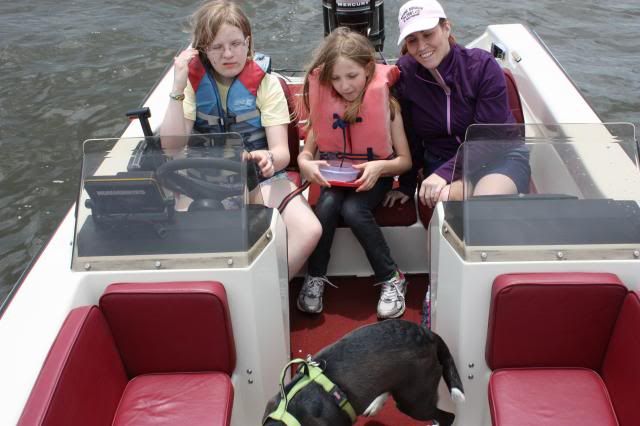 girlsonboatwdoggie_zps23af609d.jpg