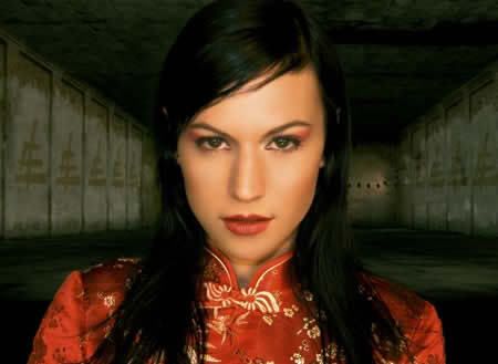 lacuna coil lead singer. Romantic Kiss