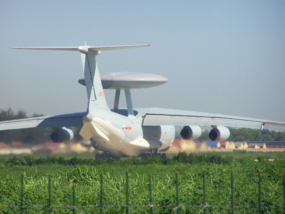 http://i42.photobucket.com/albums/e338/Hyperwarp/Hobbies/Military/PRC/Air/KJ-2000/post-520-1240103755.jpg