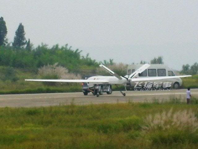 http://i42.photobucket.com/albums/e338/Hyperwarp/Hobbies/Military/PRC/Air/UAV/post-520-1226639925.jpg