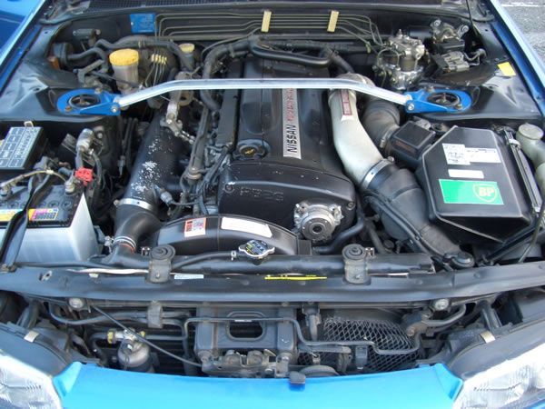http://i42.photobucket.com/albums/e338/Nyhkon/My%20Car/600CIMG3193.jpg