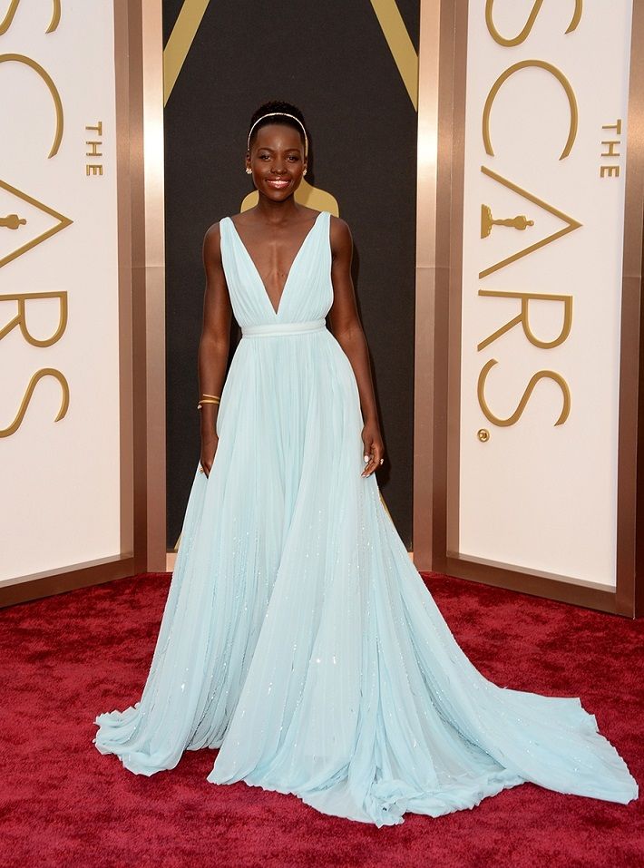 photo lupita-nyongo_best-dressed-oscars-2014_zps61912400.jpg