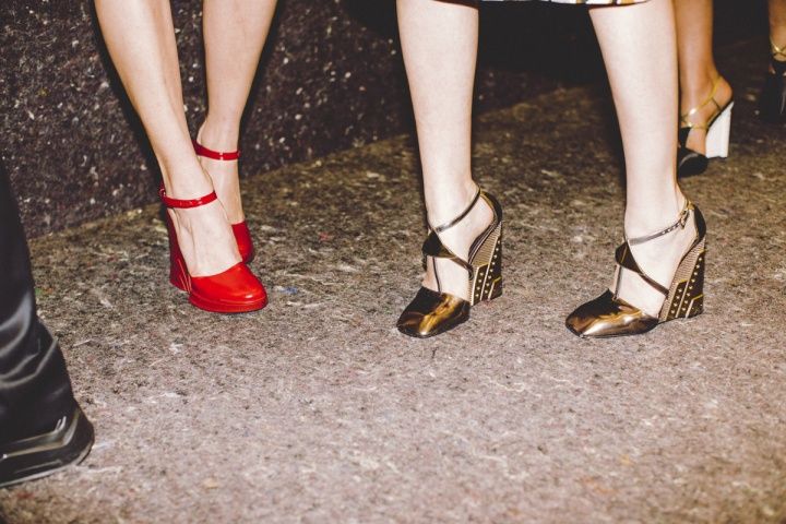 photo prada-rtw-fw2014-backstage-08_175401480944jpg_carousel_parties_zps5e6b38da.jpg