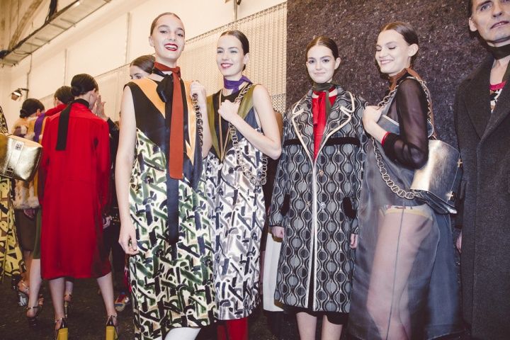 photo prada-rtw-fw2014-backstage-11_175404590995jpg_carousel_parties_zps8330138e.jpg