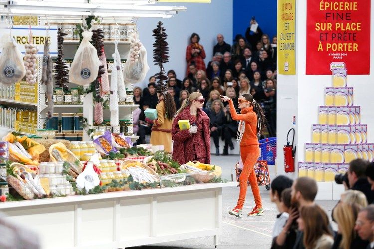 photo Chanel-supermarket-2-Vogue-4Mar14-PA_b_zpsf894a9e8.jpg