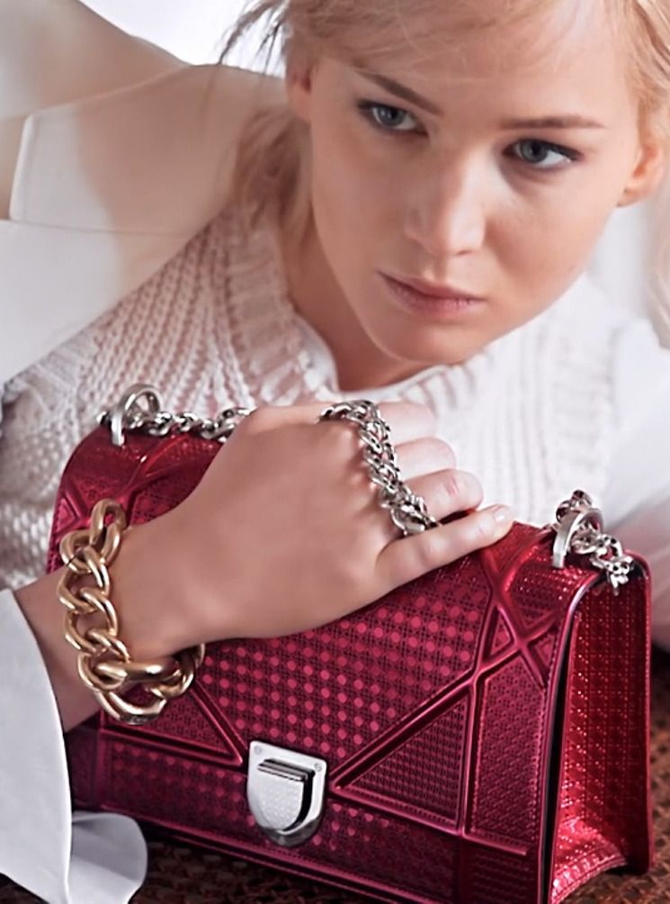  photo Dior-Spring-2016-Ad-Campaign-Featuring-The-Diorever-Tote-Bag-4_zpslz2cxkpk.jpg