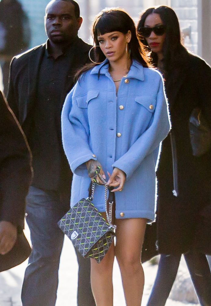 photo celebrities-may-be-having-a-major-case-of-the-mondays-but-their-bag-game-is-still-solid6_zpscv5ups7q.jpg