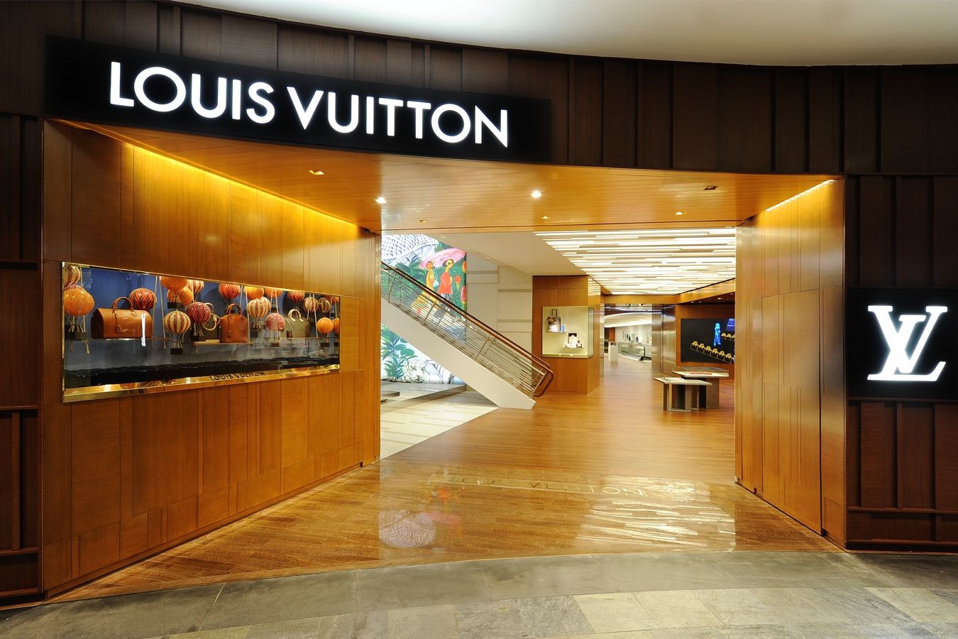 poisepolish.: Louis Vuitton Island Maison Singapore