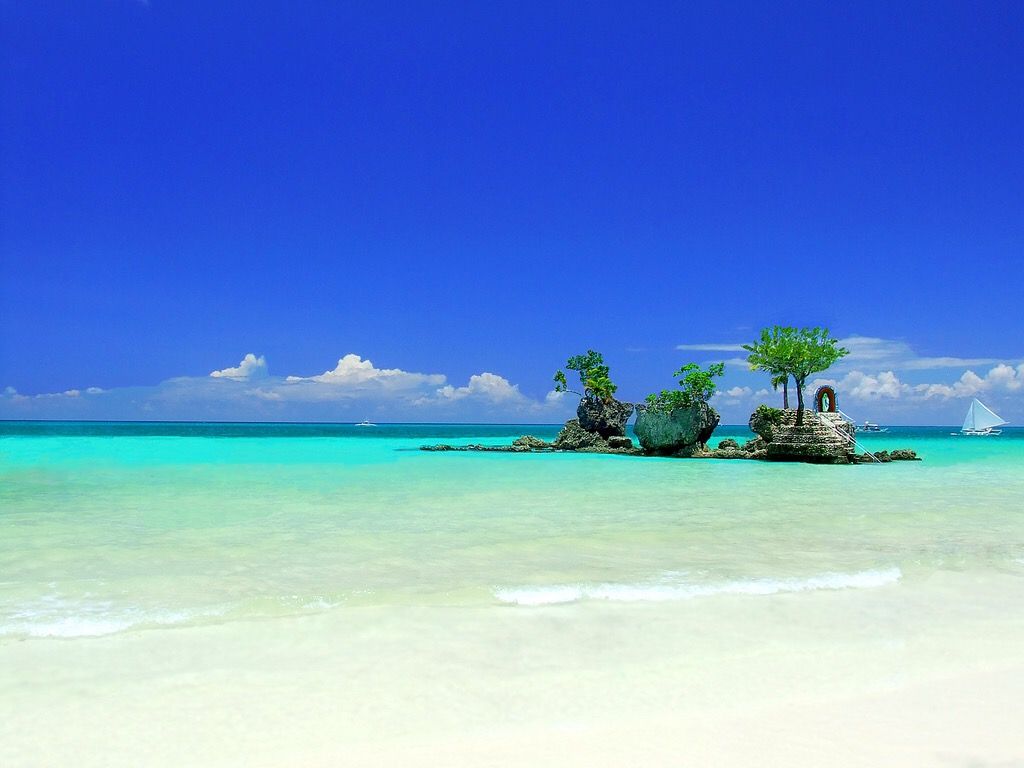 Top White Beach in the Philippines
