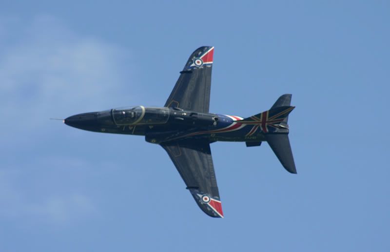http://i42.photobucket.com/albums/e344/hbn/Cosford%2009/hawk.jpg