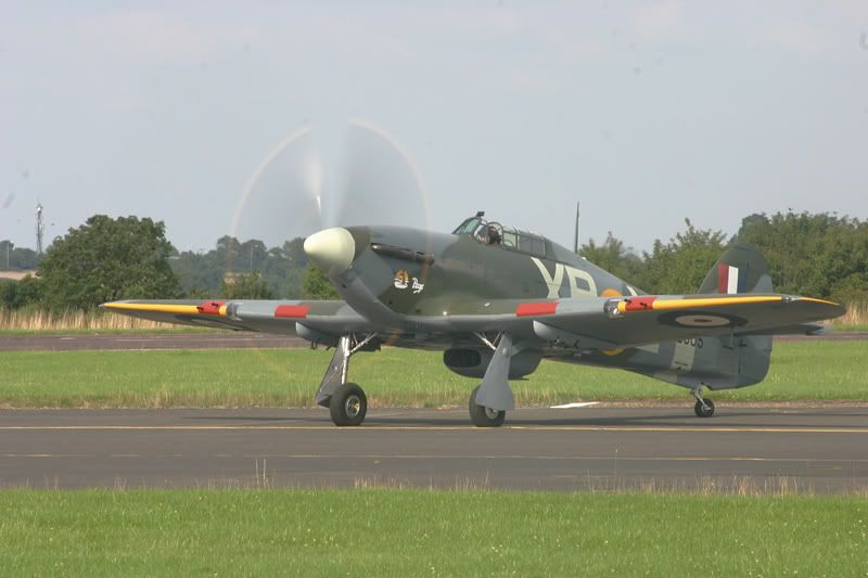 http://i42.photobucket.com/albums/e344/hbn/Leic%20warbird/LAC059.jpg