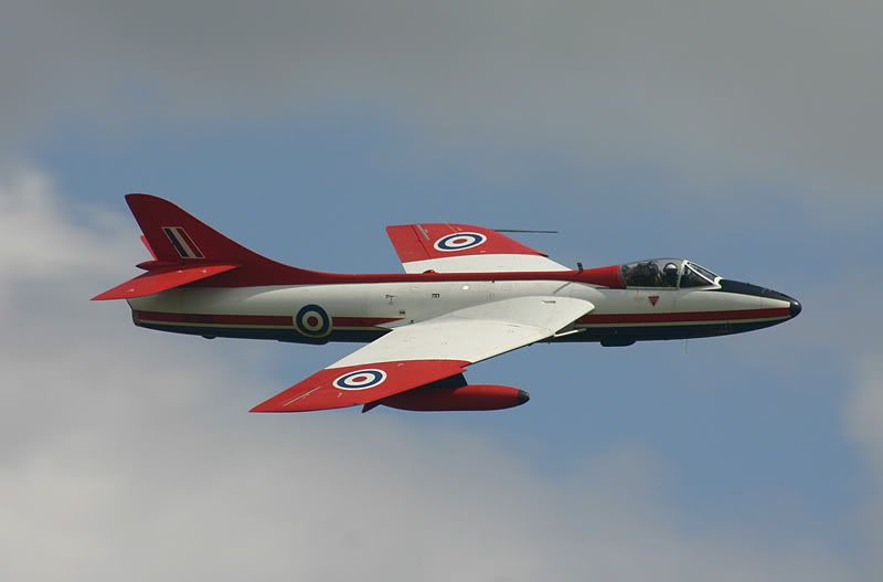 http://i42.photobucket.com/albums/e344/hbn/shuttleworth%20august%20mil/SH038.jpg