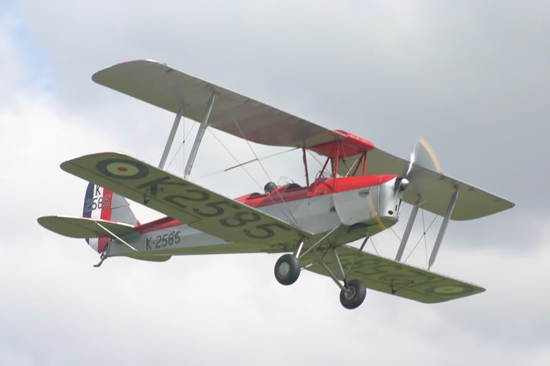 http://i42.photobucket.com/albums/e344/hbn/shuttleworth%20august%20mil/SH131.jpg