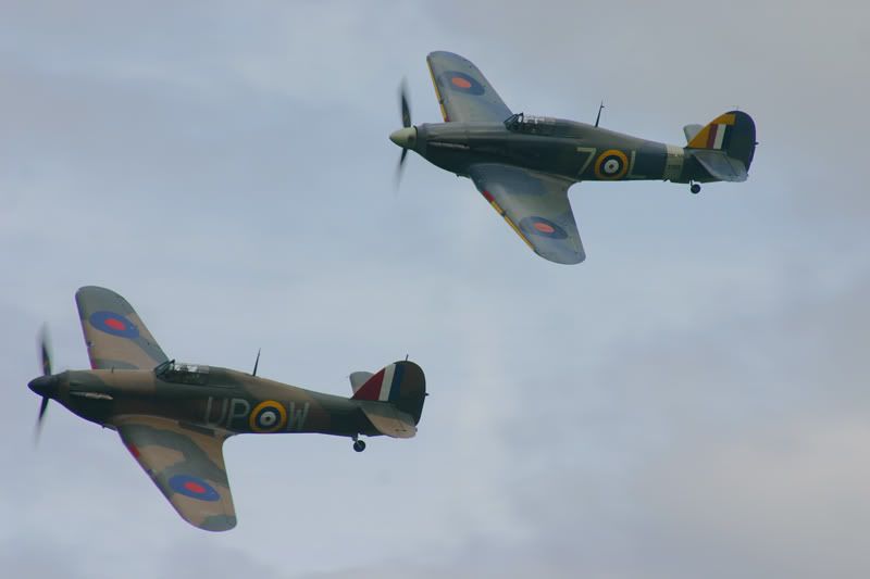 http://i42.photobucket.com/albums/e344/hbn/shuttleworth%20august%20mil/SH221.jpg