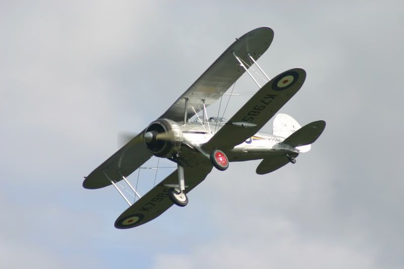 http://i42.photobucket.com/albums/e344/hbn/shuttleworth%20august%20mil/SH238.jpg