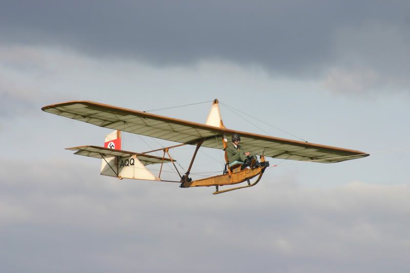 http://i42.photobucket.com/albums/e344/hbn/shuttleworth%20august%20mil/SH314.jpg