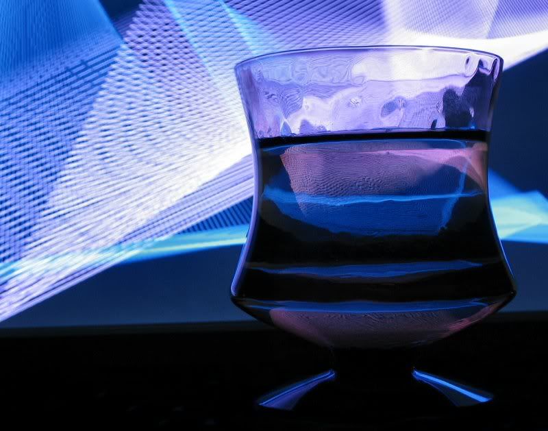 IMAGE: http://i42.photobucket.com/albums/e347/Diminished29/POTN%20Contest/ecstasy.jpg