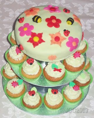 http://i42.photobucket.com/albums/e347/Jayne12/bees3.jpg