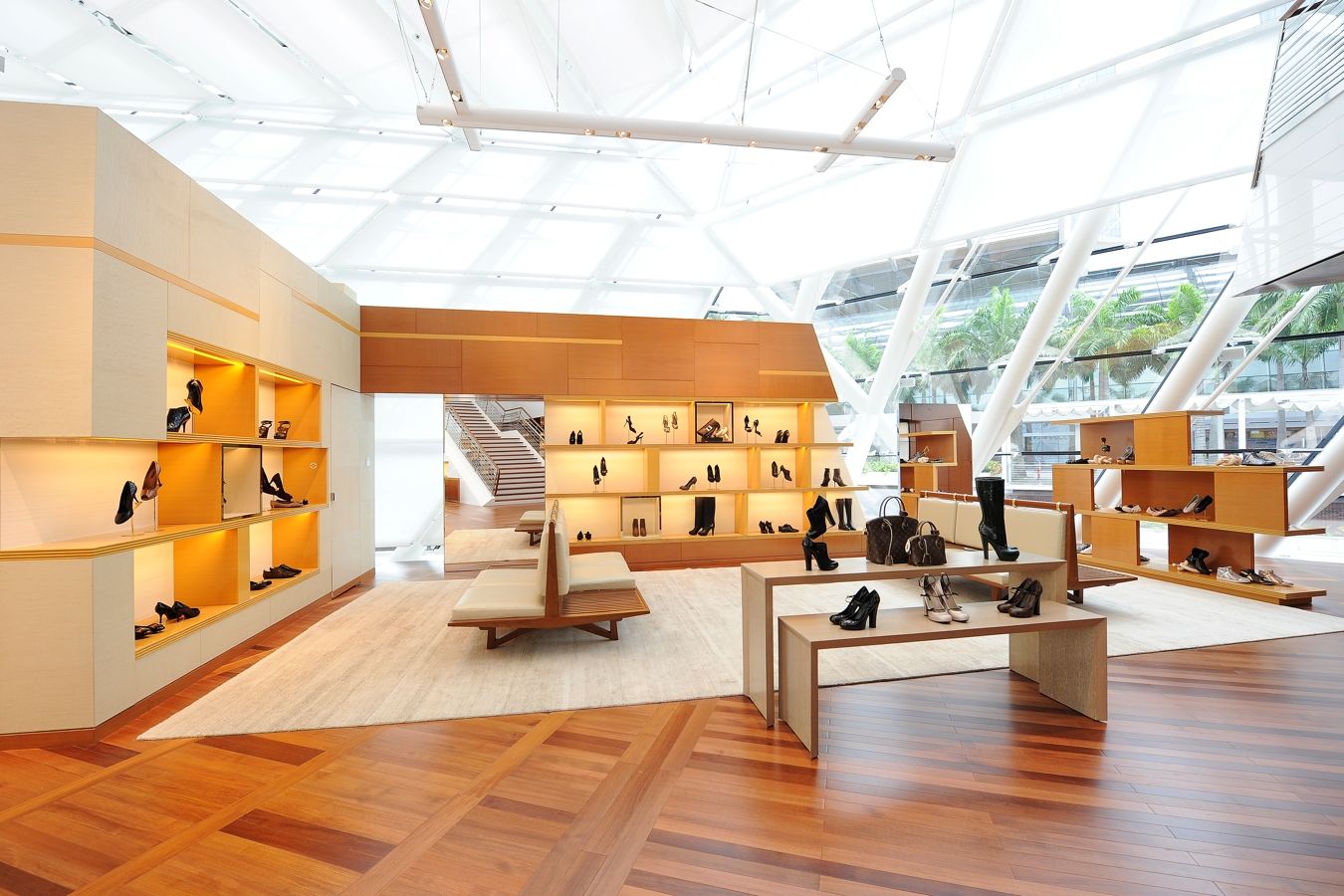 poisepolish.: Louis Vuitton Island Maison Singapore