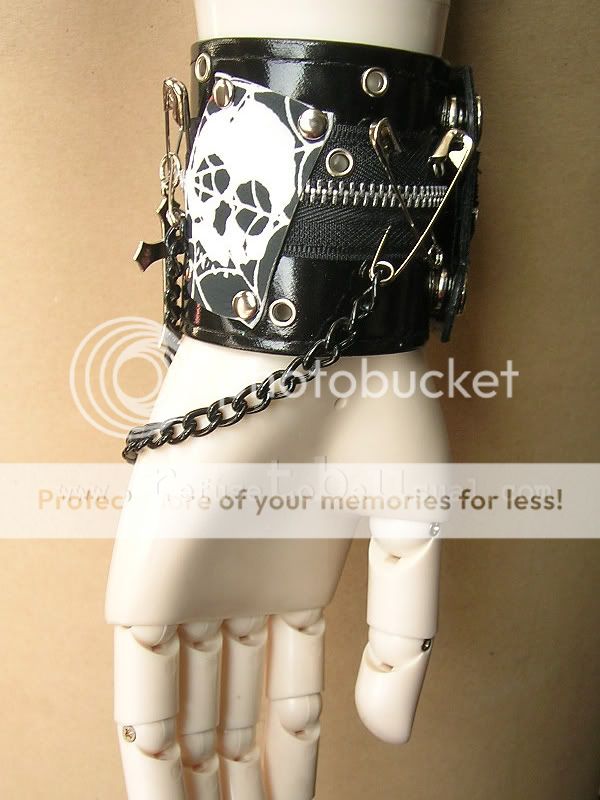 GOTHIC DOLL BOUTIQUE HANDCRAFT Punk cuff Skull+patches  